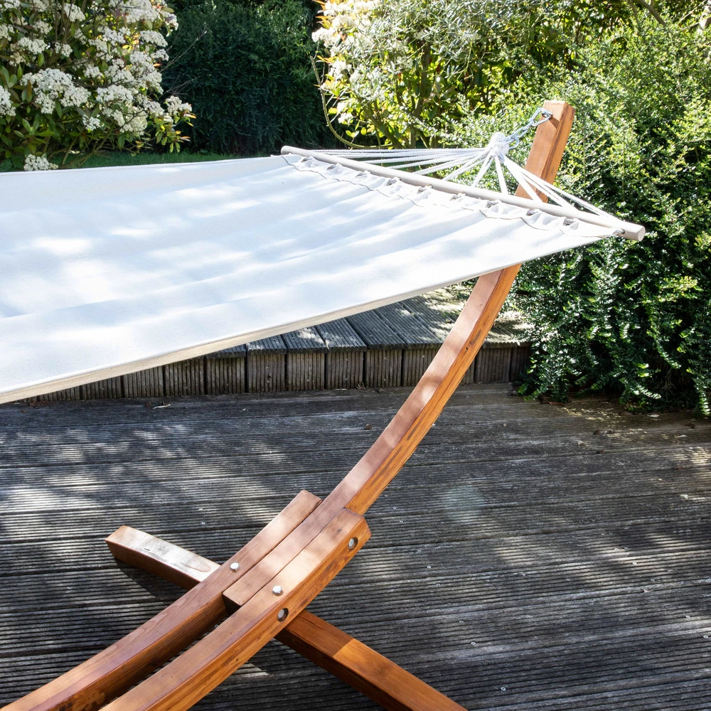 Hamac Sur Pied En Bois Blanc 7 Hamac Sur Pied En Bois Blanc – Image 5