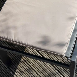 Lot De 2 Coussins Bain De Soleil Polyester écru 186x53x5 Cm -Promos Le Jardin Vivant Magasin 440f70c365e200dd