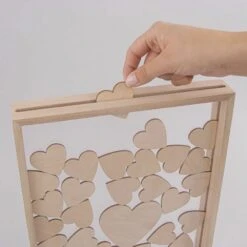 Livre D'or Cadre En Bois Avec Des Cœurs 35 X 26 X 4 Cm -Promos Le Jardin Vivant Magasin 6425968e566b15.00226531