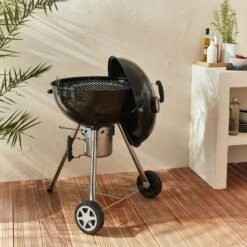 Barbecue Premium Charbon De Bois ø57cm. Charles + Accessoires - Noir émaillé. Avec Grille Amovible. Aérateurs. Fumoir. Récupérateur -Promos Le Jardin Vivant Magasin 64467a690ffce1.02456463