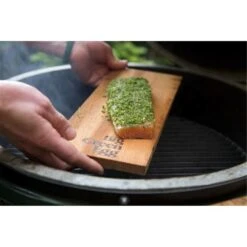BIG GREEN EGG - Planchettes En Cèdre (2 Pièces-28cm) -Promos Le Jardin Vivant Magasin 644aceb98eac18.68682085