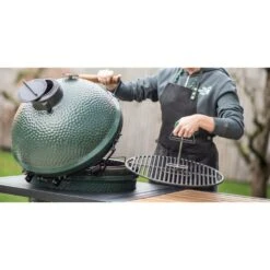 BIG GREEN EGG - Extracteur Pour Grille En Fonte -Promos Le Jardin Vivant Magasin 644acf1b0ce360.04989190