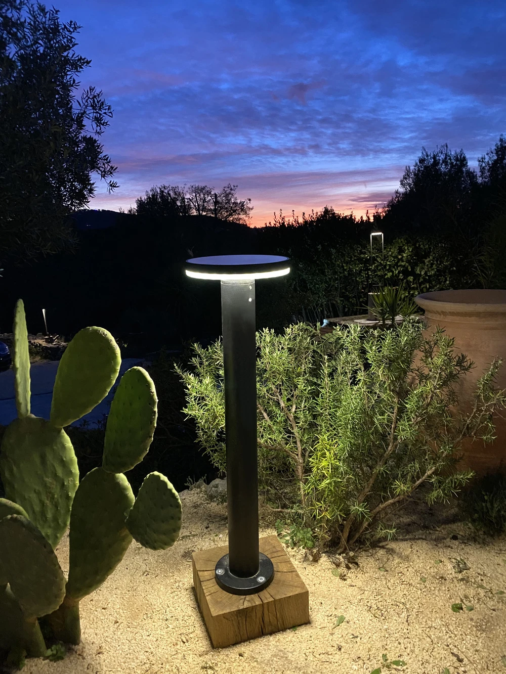 Borne Solaire California 3000°k 4 Borne Solaire California 3000°k – Image 2