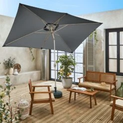 Parasol Wissant. 2x3m. Couleur Gris. Mât Central. Aluminium Anodisé Orientable. Manivelle D'ouverture -Promos Le Jardin Vivant Magasin 64627e3eb766c9.87804701