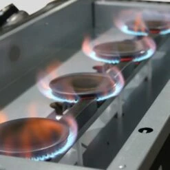 Plancha Au Gaz 4 Brûleurs Sur Chariot - Porthos - 10kw. Plancha à Gaz Avec Desserte . Cuisine Extérieure. Plaque émaillée. Inox. 14 Plancha Au Gaz 4 Brûleurs Sur Chariot - Porthos - 10kw. Plancha à Gaz Avec Desserte . Cuisine Extérieure. Plaque émaillée. Inox. -Promos Le Jardin Vivant Magasin 6482c3f0178a10.62486858