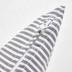 Lot De 2 Coussins Carrés Polyester Linea Gris 45x45x8 Cm 11 Lot De 2 Coussins Carrés Polyester Linea Gris 45x45x8 Cm -Promos Le Jardin Vivant Magasin 6488657c254bc6.35113530