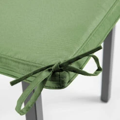 Lot De 4 Galettes De Chaise Polyester Vert Cactus 40x40x3 Cm -Promos Le Jardin Vivant Magasin 6488659e0b26e4.86430726