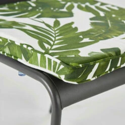 Lot De 4 Galettes De Chaise Polyester Jungle 40x40x3 Cm -Promos Le Jardin Vivant Magasin 6488659f2881e8.08366376