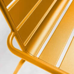 Banc De Jardin En Métal Jaune -Promos Le Jardin Vivant Magasin 6494abd2eaf6e5.36128986